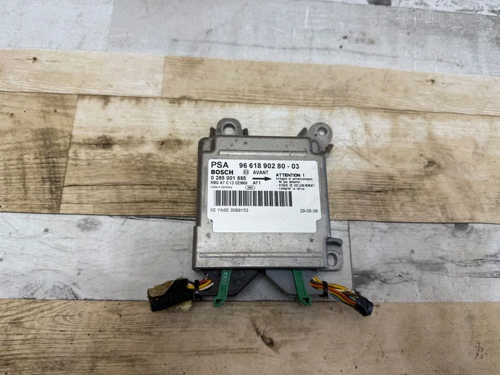 Drošības spilvenu vadības bloks 9661890280