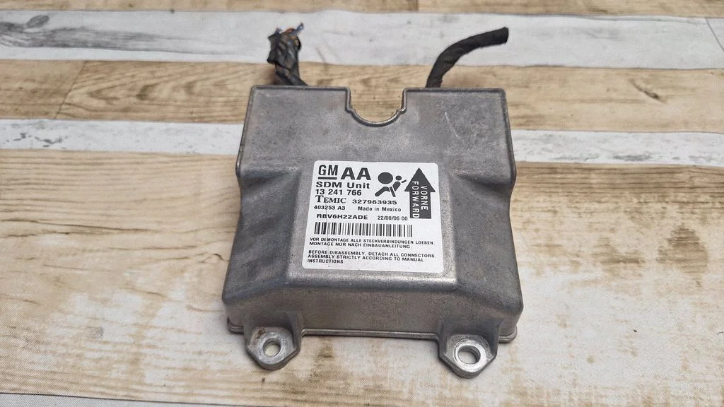 Airbag control unit/module 13241766