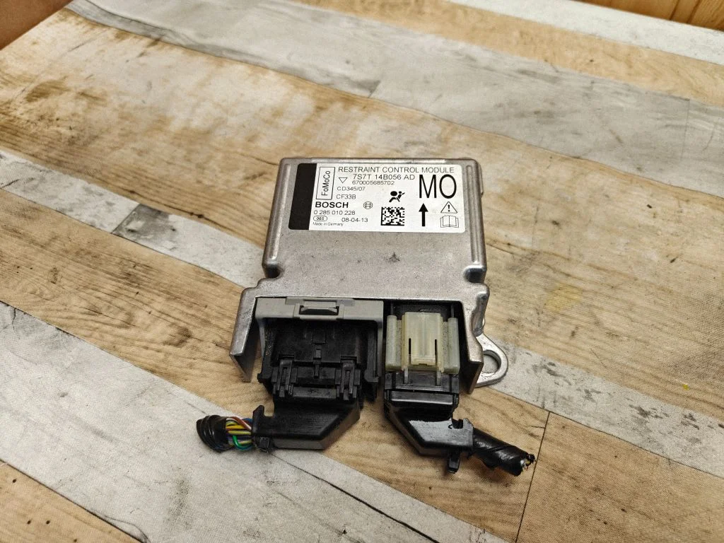 Airbag control unit/module 7S7T14B056AD