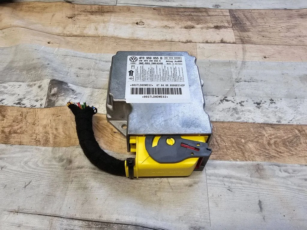 Airbag control unit/module 4F0959655B