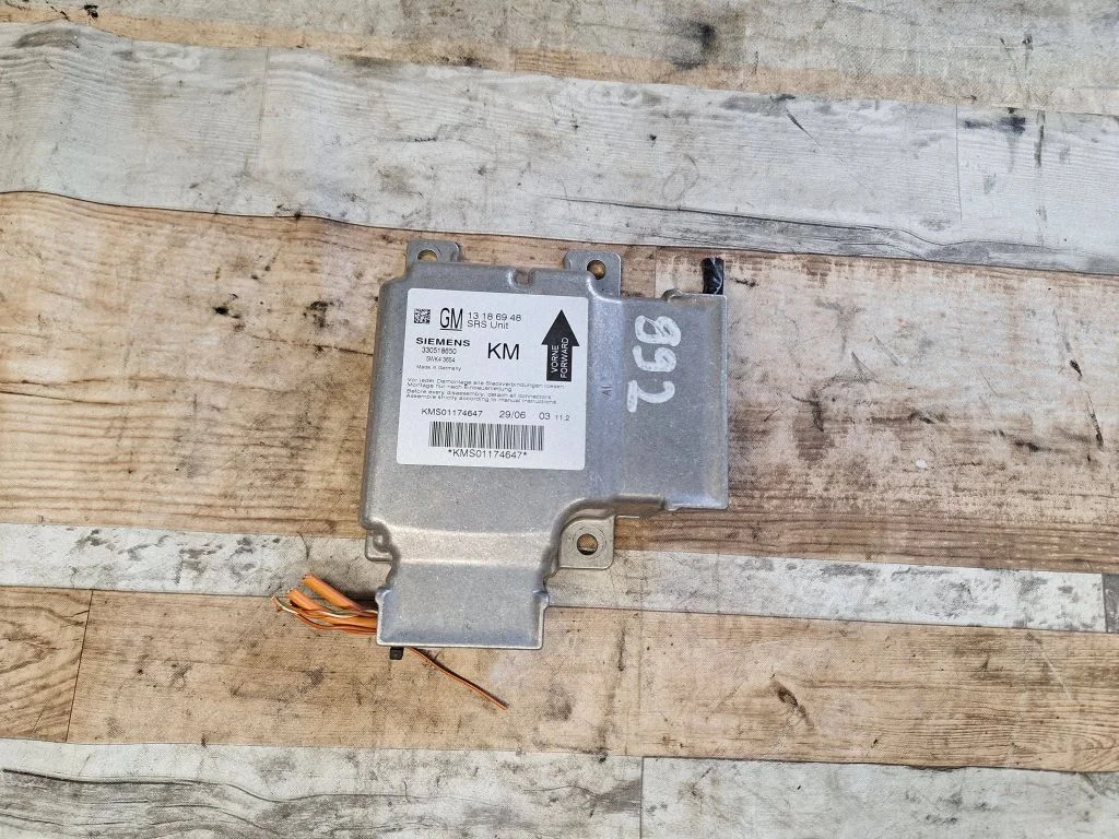 Airbag control unit/module – Opel Vectra C (2005-2009)