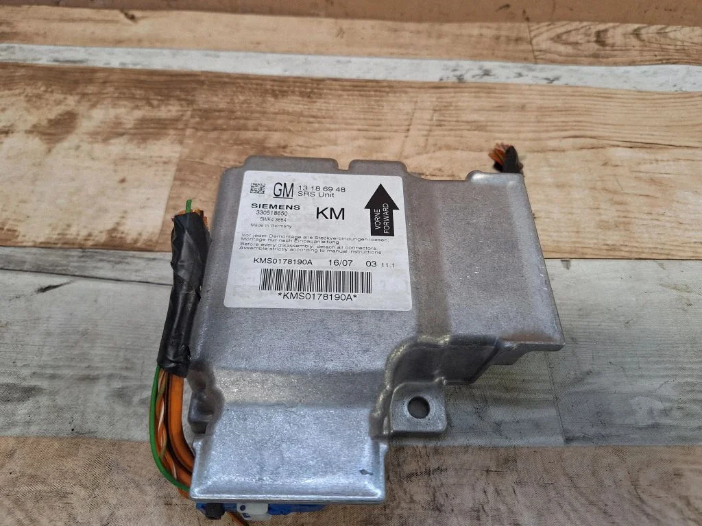 Airbag control unit/module – Opel Vectra C (2005-2009)