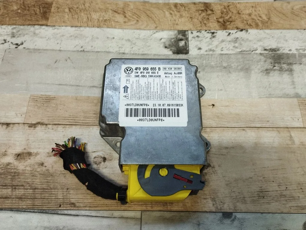 Airbag control unit/module 4F0959655B