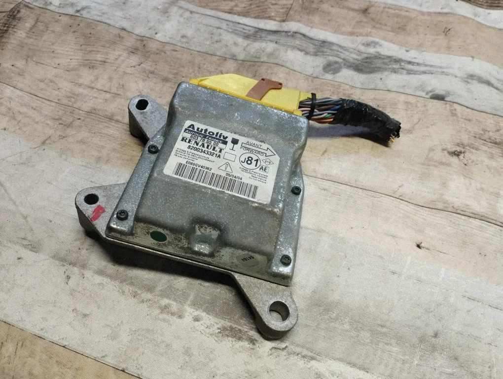 Drošības spilvenu vadības bloks 8200343321A