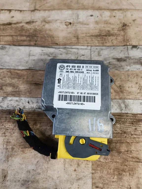 Airbag control unit/module 4F0959655B