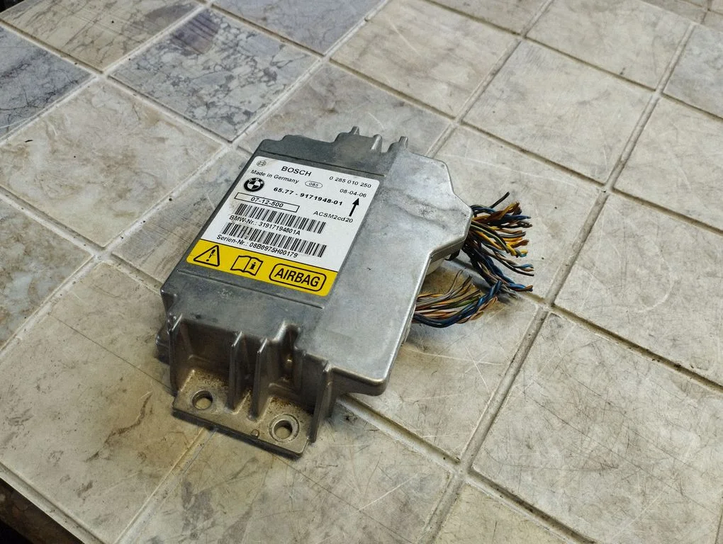 Turvapatjade juhtplokk – BMW X6 E71 (2008-2014)