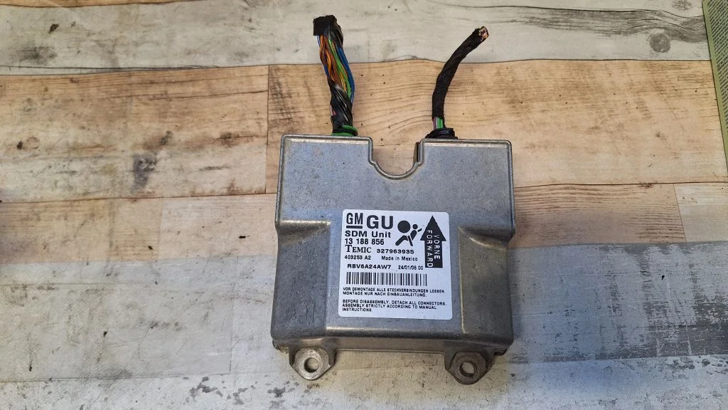 Airbag control unit/module 13188856