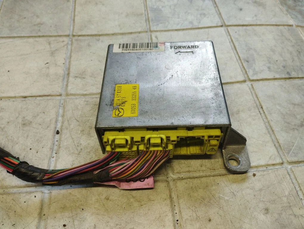 Airbag control unit/module K0273