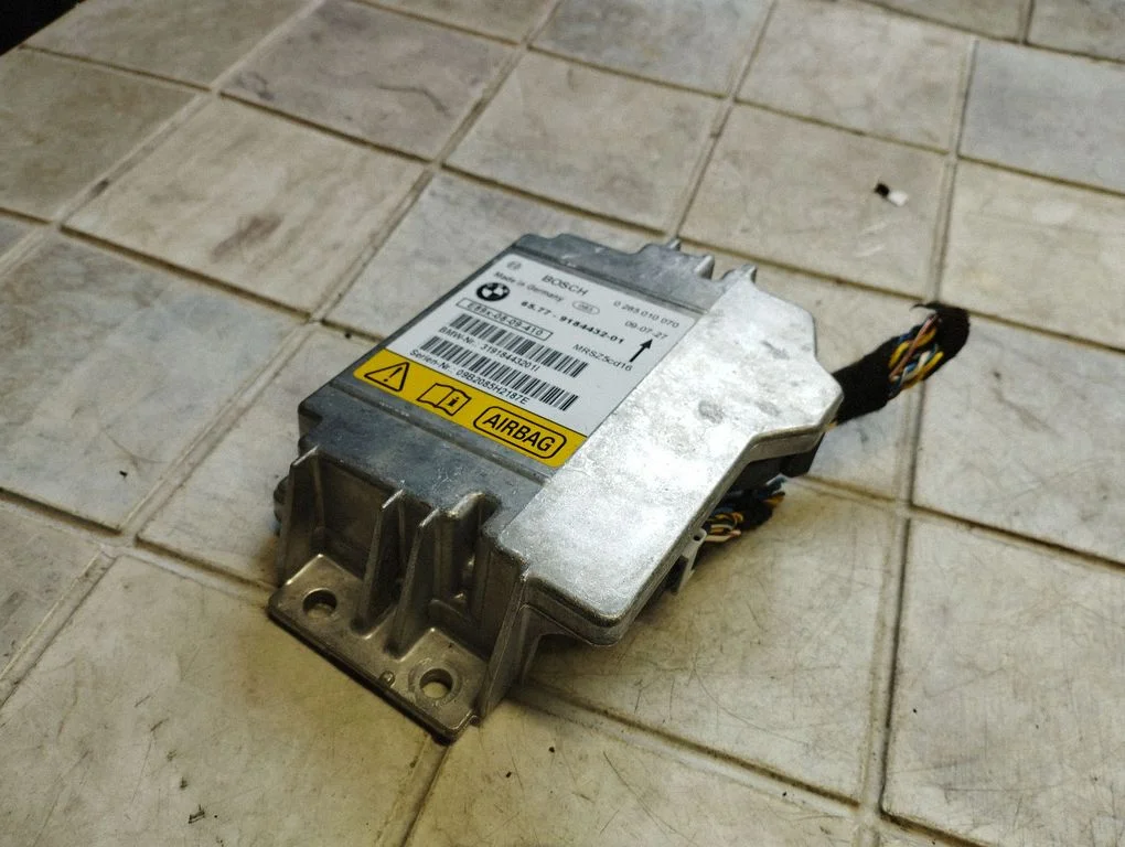 Airbag control unit/module 0285010070