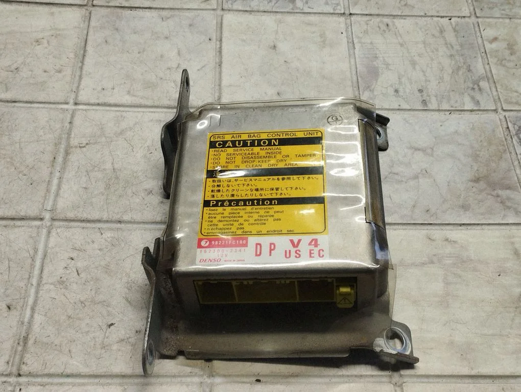 Airbag control unit/module 98221FC100