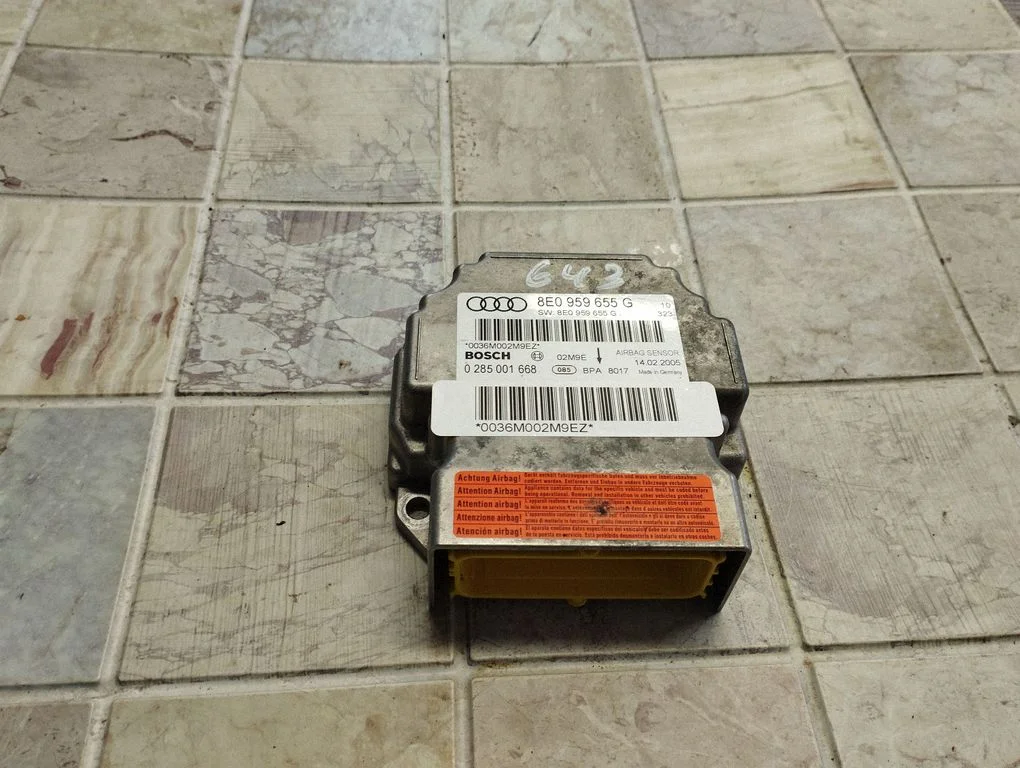 Sterownik poduszek powietrznych 8E0959655G