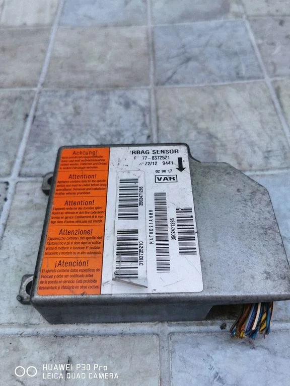 Drošības spilvenu vadības bloks 3183725210