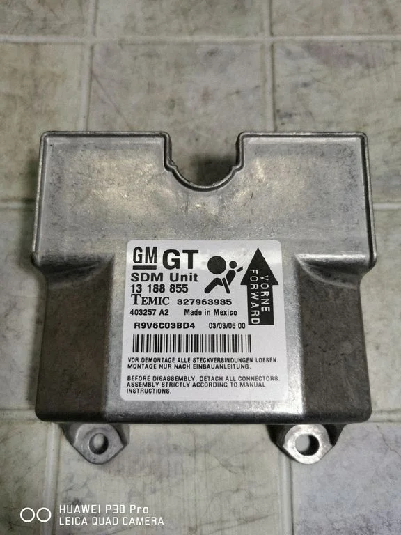 Airbag control unit/module – Opel Astra H (2004-2012)