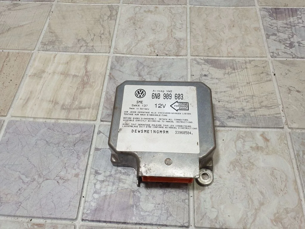 Airbag control unit/module 6N0909603