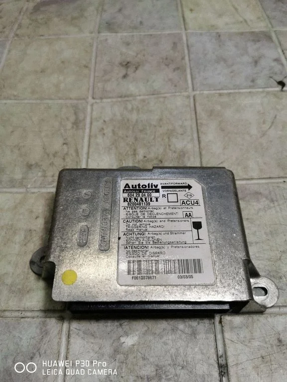 Airbag control unit/module 8200481139