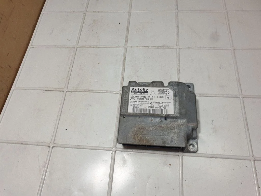 Airbag control unit/module 9658137980