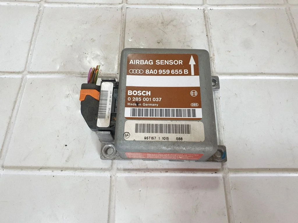 Sterownik poduszek powietrznych 8A0959655B