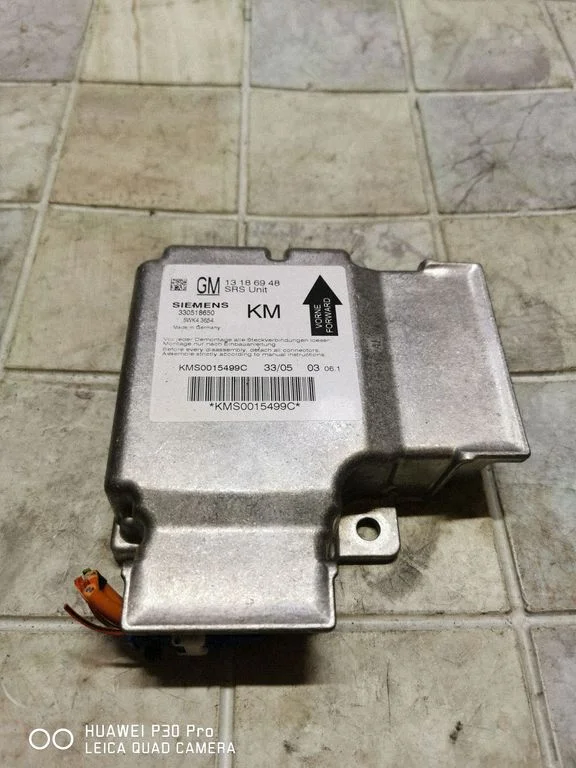 Airbag control unit/module – Opel Signum (2003-2008)