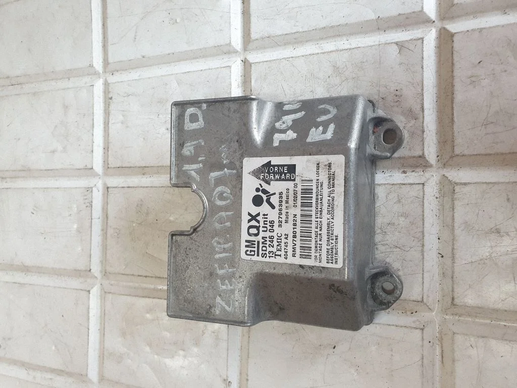 Drošības spilvenu vadības bloks – Opel Zafira B (2005-2014)