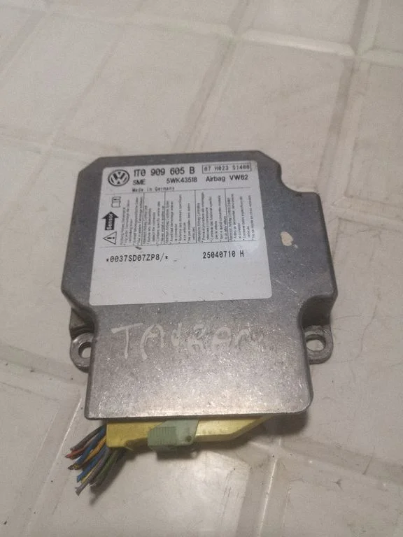 Sterownik poduszek powietrznych 1T0909605B