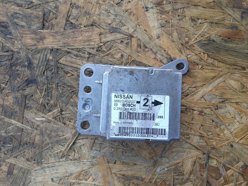 Drošības spilvenu vadības bloks 98820AV200
