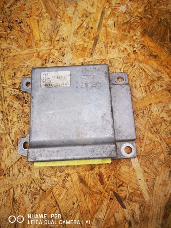Airbag control unit/module – Mazda MPV II LW (1999-2007)