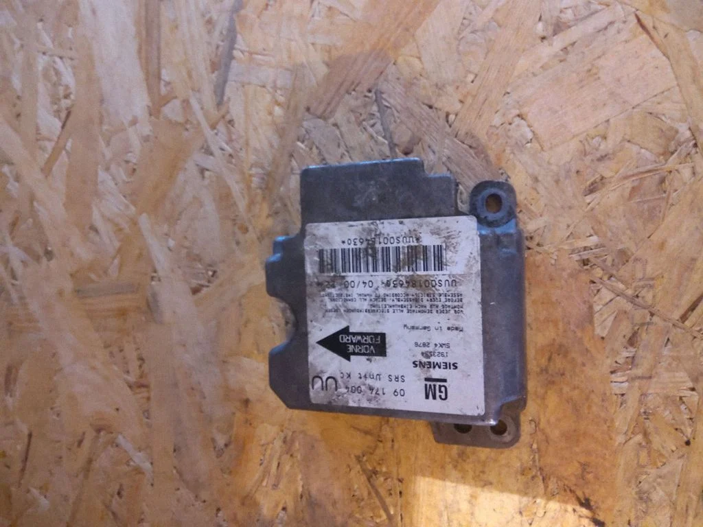 Drošības spilvenu vadības bloks – Opel Astra G (1998-2009)