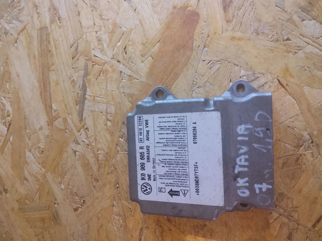 Airbag control unit/module 1K0909605R
