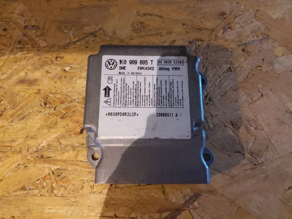Airbag control unit/module 1K0909605T