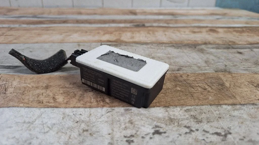 Door central lock control unit/module 31252988