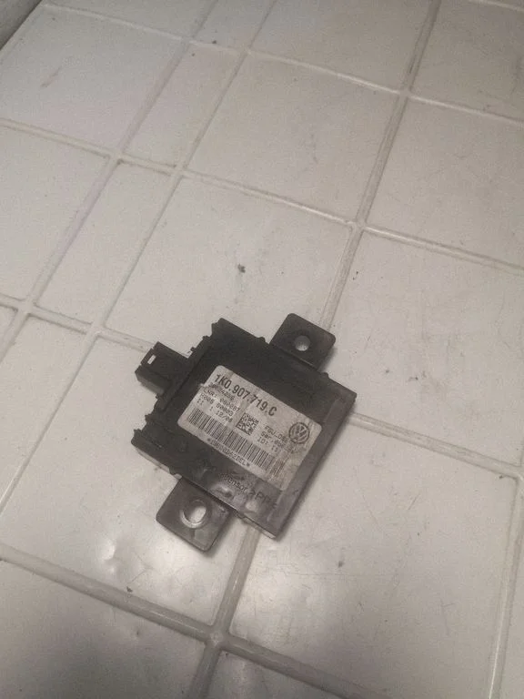 Alarm control unit/module – Audi A3 S3 8P (2003-2012)