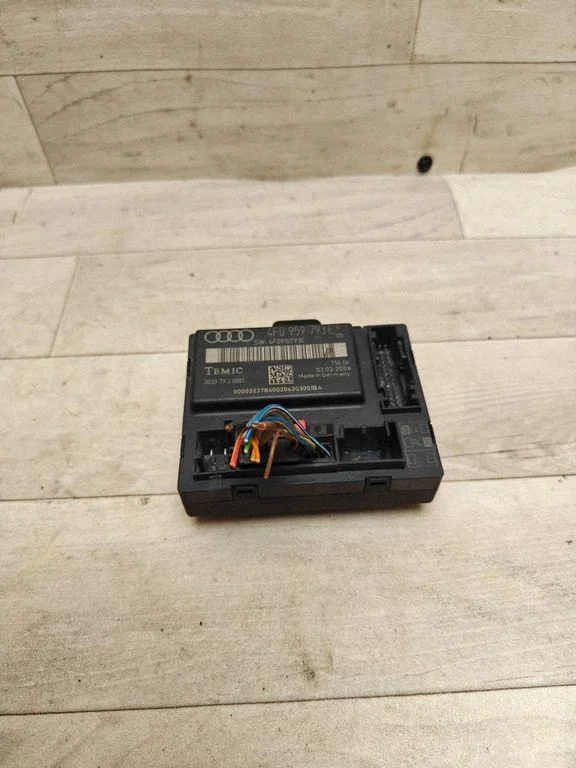 Door control unit/module 4F0959793E