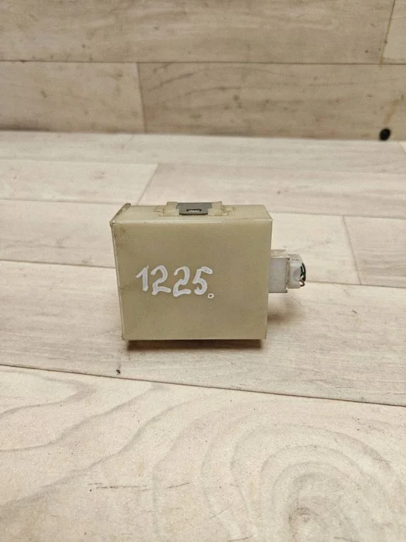 Door control unit/module 8974105070