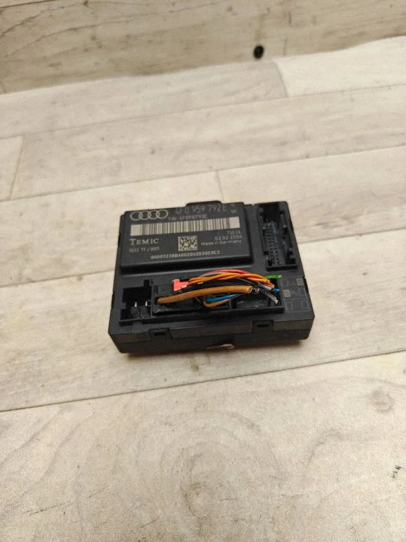 Door control unit/module 4F0959792E