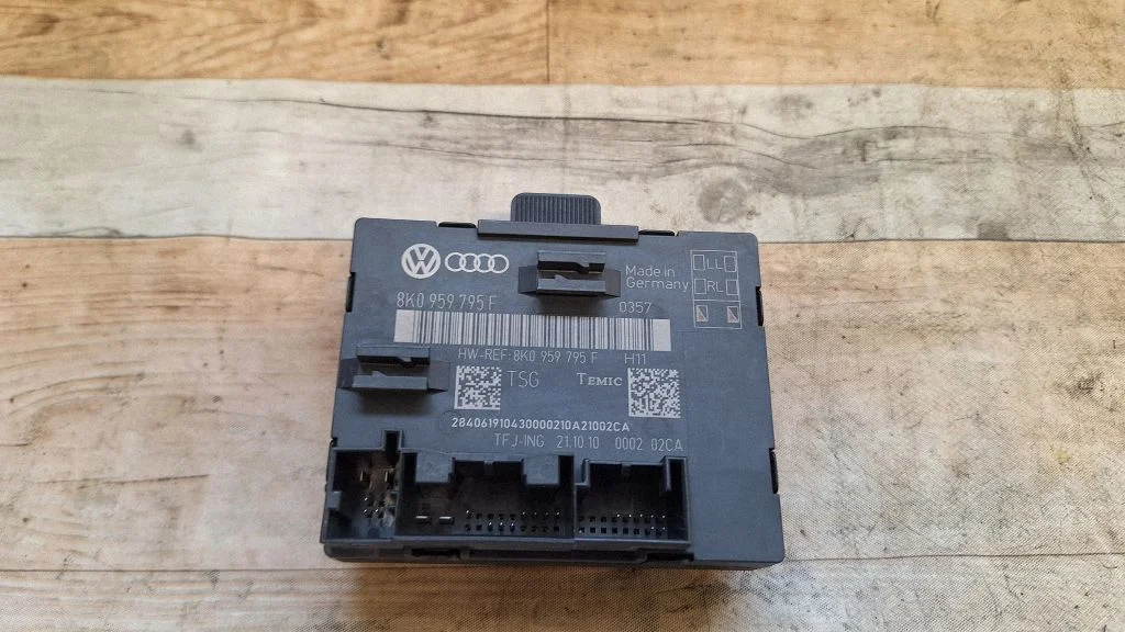 Door control unit/module 8K0959795F