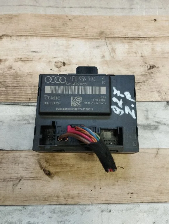 Door control unit/module 4F0959794F