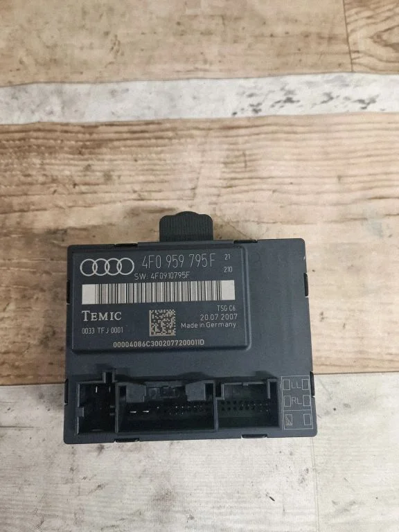 Door control unit/module 4F0959795F