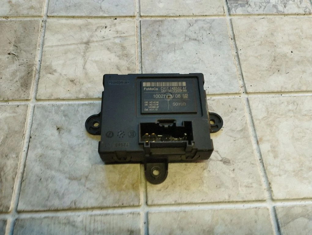 Ukseelektroonika juhtplokk CV1T14B532AF