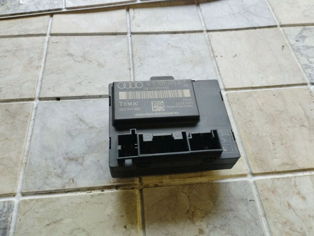 Ukseelektroonika juhtplokk 4F0959795A