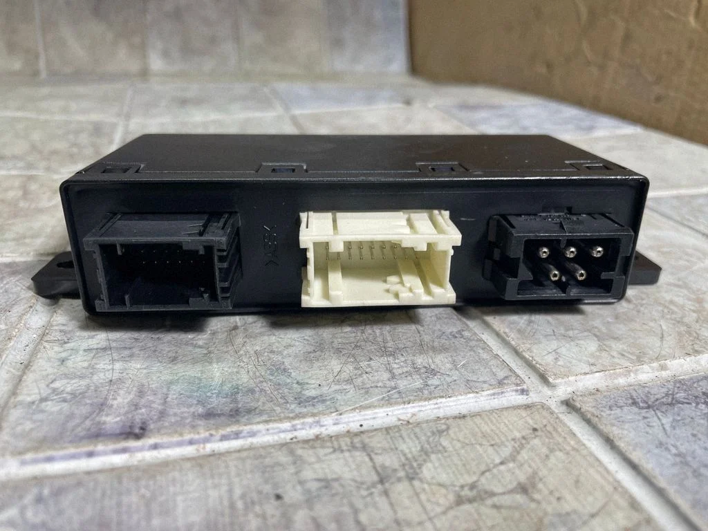 Door control unit/module 689667