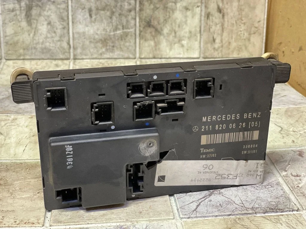 Door control unit/module 2118200626