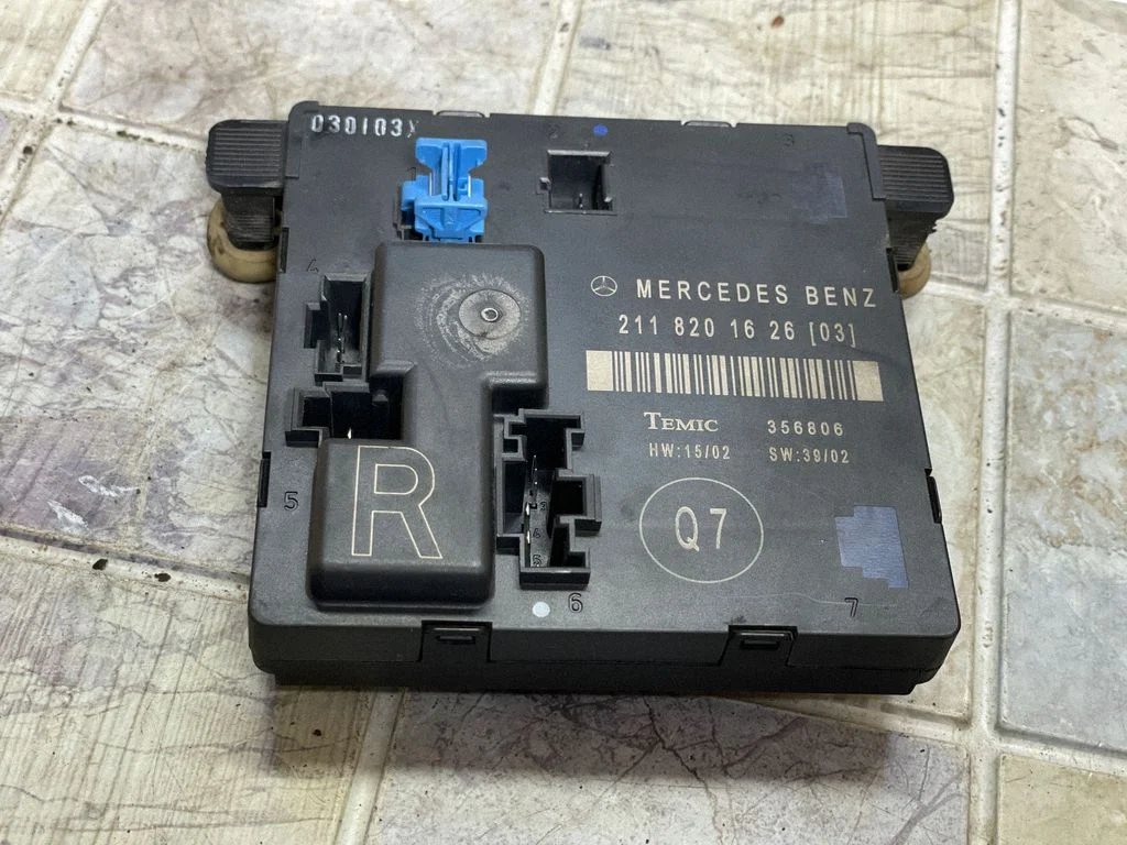 Door control unit/module 2118201626