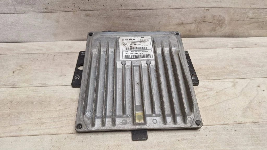 Engine control unit/module 8200334419