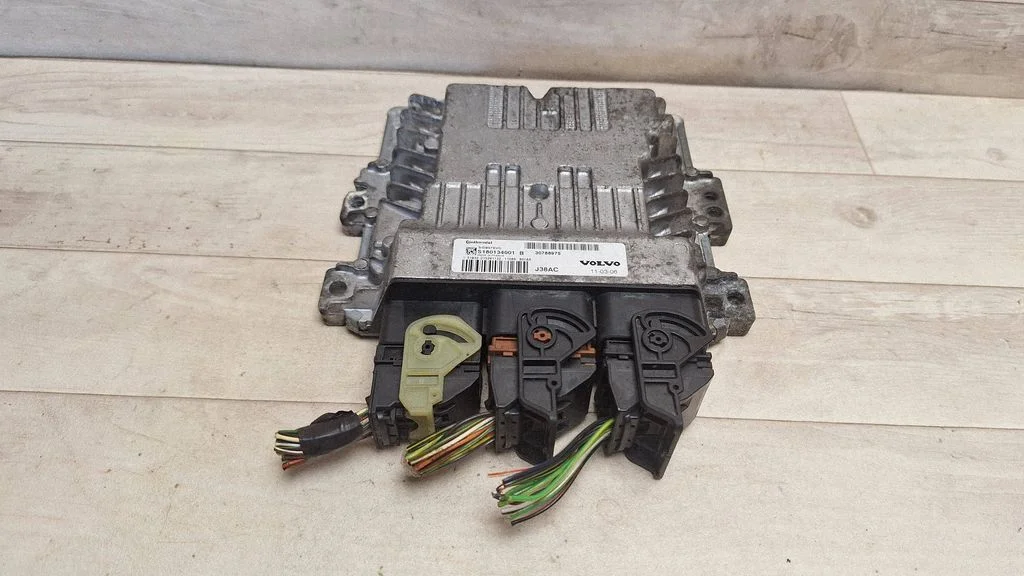 Engine control unit/module 30788975