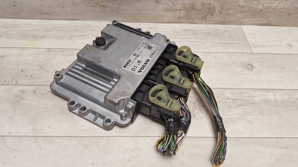 Engine control unit/module 0281016590