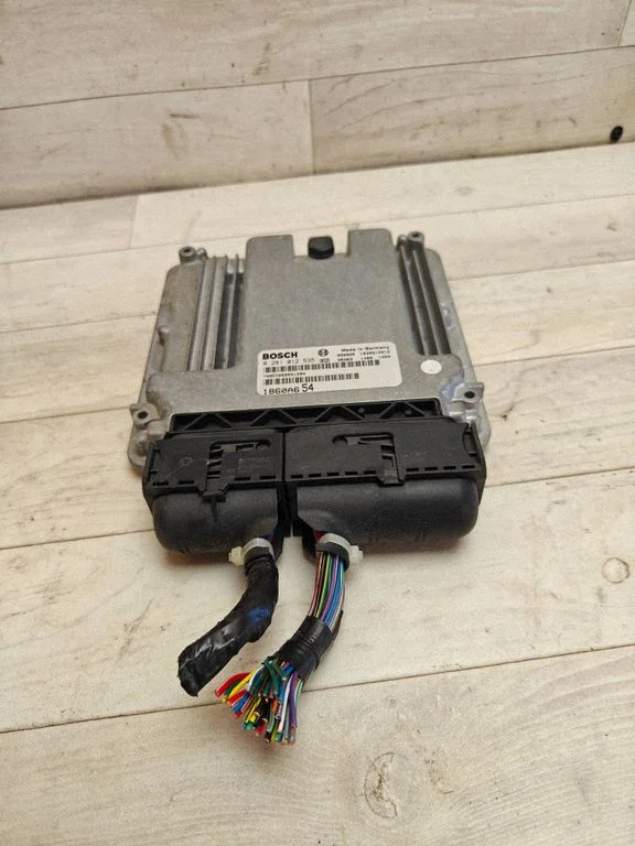 Engine control unit/module 0281012535