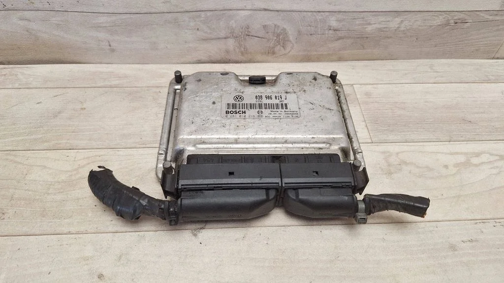 Engine control unit/module 038906019J