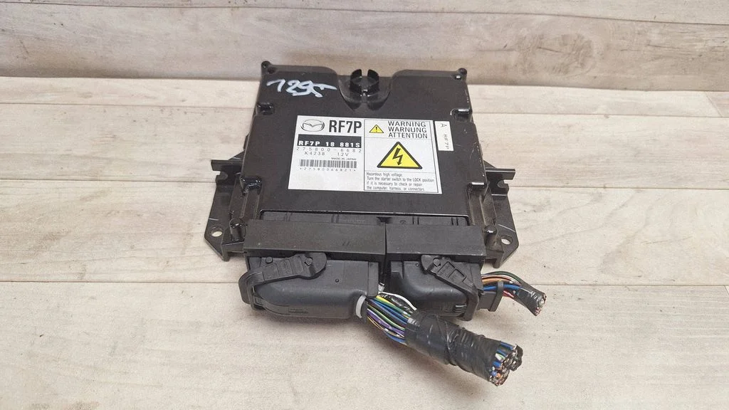 Engine control unit/module RF7P18881S
