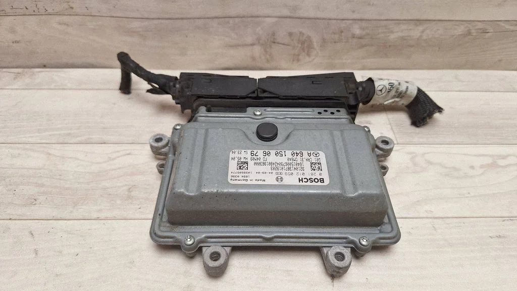 Engine control unit/module A6401500679