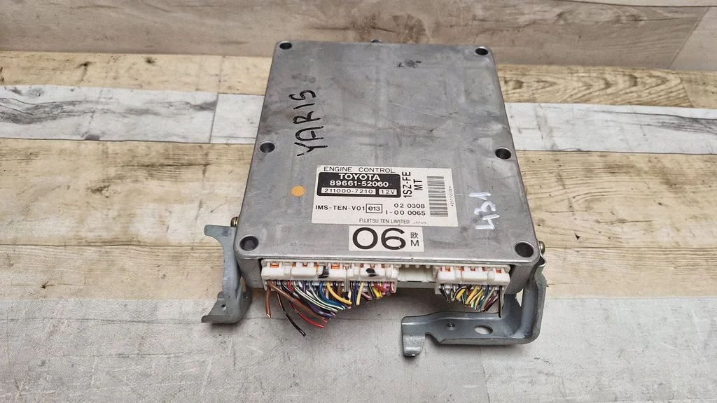 Engine control unit/module – Toyota Yaris Verso (1999-2005)
